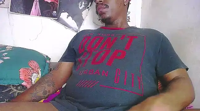 Snapshot of BlackRunning chatting on 14, 3, 2025 BlackRunning online show from 14, 3, 2025