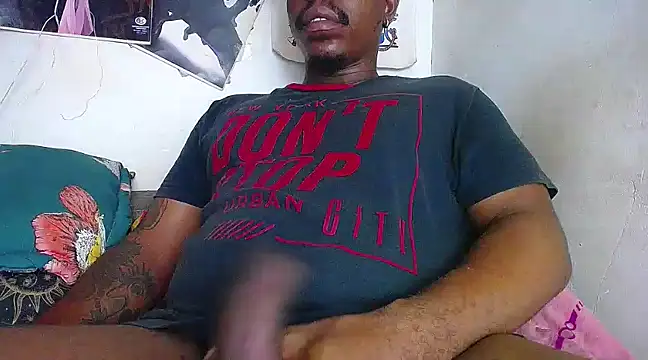 Snapshot of BlackRunning chatting on 15, 3, 2025 BlackRunning online show from 15, 3, 2025