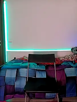 Snapshot of allyson22andy chatting on 25, 1, 2025 allyson22andy online show from 25, 1, 2025