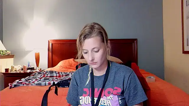 Snapshot of AsiaGoesPro chatting on 4, 10, 2025 AsiaGoesPro online show from 4, 10, 2025