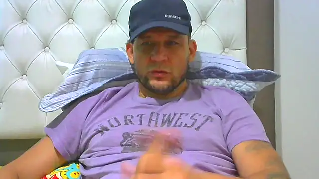 Snapshot of altenori112 chatting on 4, 2, 2026 altenori112 online show from 4, 2, 2026