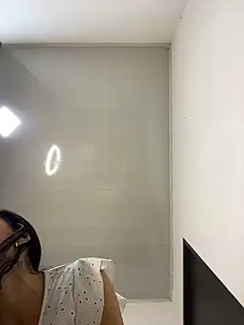 LaanaCooper online show from 6, 3, 2025