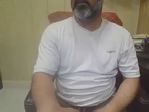 Snapshot of hairymaster95 chatting on 24, 5, 2026 hairymaster95 online show from 24, 5, 2026