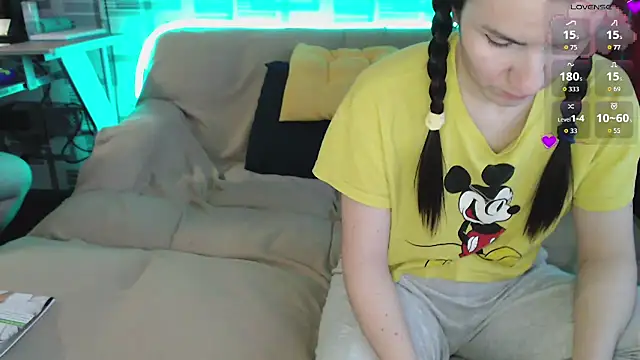 CamBugsBunny online show from 28, 2, 2026