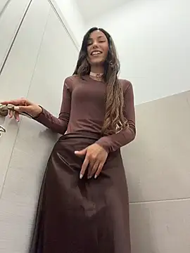 Snapshot of _MiaQueen_ chatting on 6, 7, 2026 MiaQueen online show from 6, 7, 2026