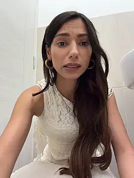 Snapshot of _MiaQueen_ chatting on 16, 7, 2026 MiaQueen online show from 16, 7, 2026