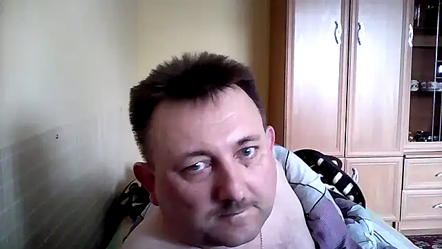 Snapshot of Novy73 chatting on 16, 5, 2026 Novy73 online show from 16, 5, 2026