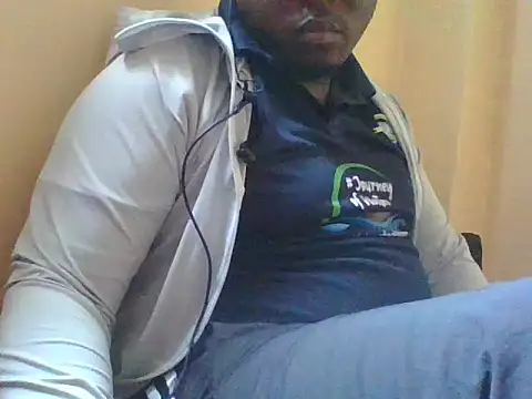 Snapshot of honeyswit chatting on 4, 10, 2025 honeyswit online show from 4, 10, 2025