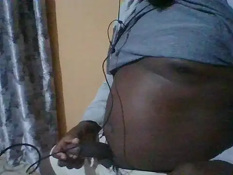 Snapshot of honeyswit chatting on 14, 10, 2025 honeyswit online show from 14, 10, 2025