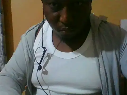 Snapshot of honeyswit chatting on 18, 10, 2025 honeyswit online show from 18, 10, 2025