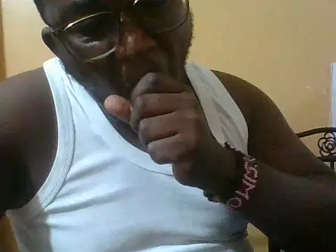 Snapshot of honeyswit chatting on 3, 12, 2025 honeyswit online show from 3, 12, 2025