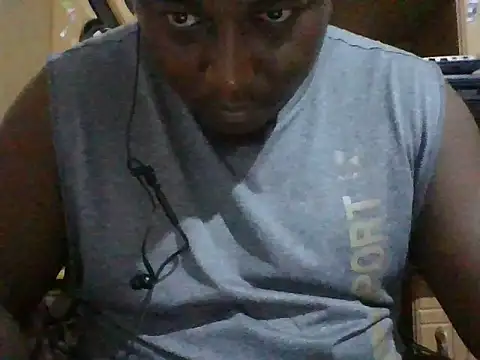 Snapshot of honeyswit chatting on 5, 1, 2026 honeyswit online show from 5, 1, 2026