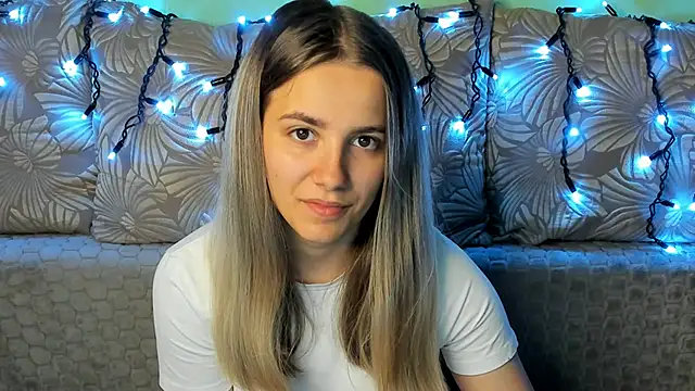 MaggieCake online show from 14, 10, 2025