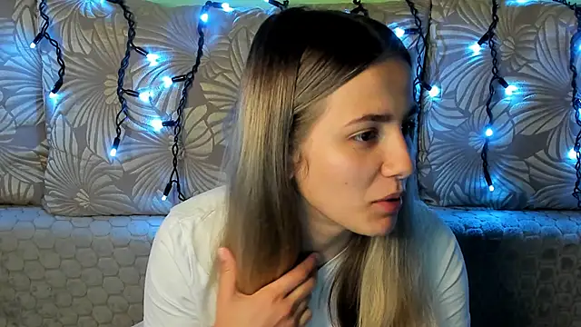 MaggieCake online show from 15, 10, 2025