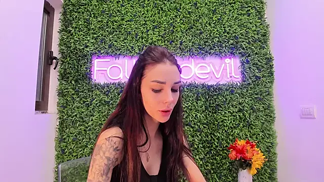 realhotfallingdevil online show from 19, 11, 2025