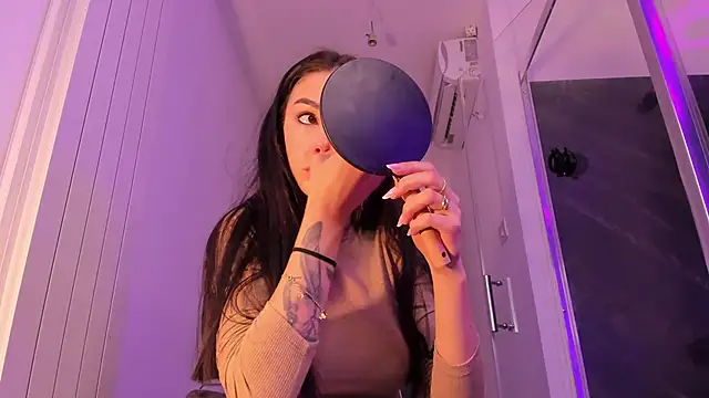 realhotfallingdevil online show from 16, 3, 2026