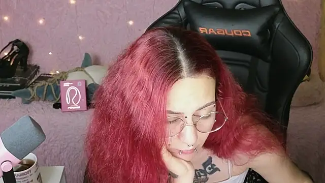 Snapshot of Ginger_Stay chatting on 15, 9, 2025 Ginger Stay online show from 15, 9, 2025