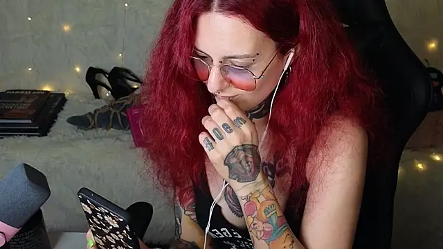 Snapshot of Ginger_Stay chatting on 21, 9, 2025 Ginger Stay online show from 21, 9, 2025