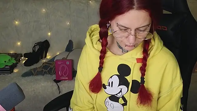 Snapshot of Ginger_Stay chatting on 30, 10, 2025 Ginger Stay online show from 30, 10, 2025