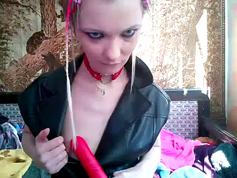 Snapshot of WildMissNiks chatting on 24, 2, 2025 WildMissNiks online show from 24, 2, 2025