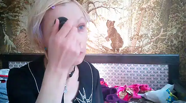 Snapshot of WildMissNiks chatting on 17, 3, 2025 WildMissNiks online show from 17, 3, 2025