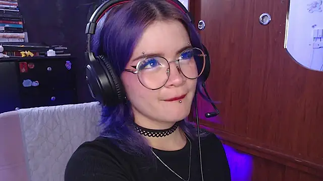 Snapshot of Raventh_ chatting on 19, 9, 2025 Raventh online show from 19, 9, 2025