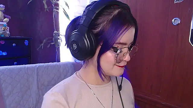 Snapshot of Raventh_ chatting on 28, 9, 2025 Raventh online show from 28, 9, 2025