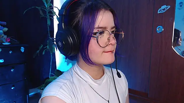 Snapshot of Raventh_ chatting on 2, 10, 2025 Raventh online show from 2, 10, 2025