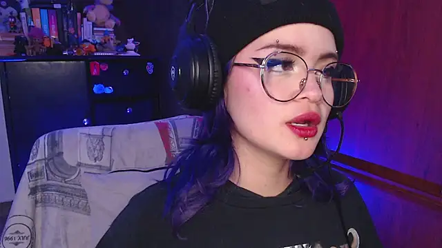 Snapshot of Raventh_ chatting on 14, 10, 2025 Raventh online show from 14, 10, 2025