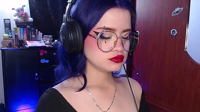 Snapshot of Raventh_ chatting on 6, 11, 2025 Raventh online show from 6, 11, 2025