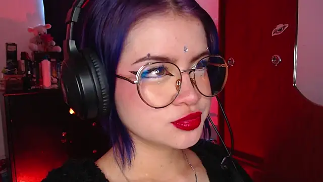 Snapshot of Raventh_ chatting on 25, 11, 2025 Raventh online show from 25, 11, 2025