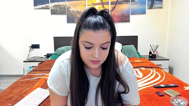 Snapshot of adelline chatting on 16, 1, 2025 adelline online show from 16, 1, 2025