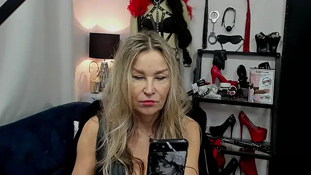 crystaLUX online show from 20, 12, 2024