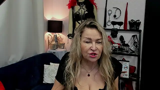 crystaLUX online show from 28, 2, 2025