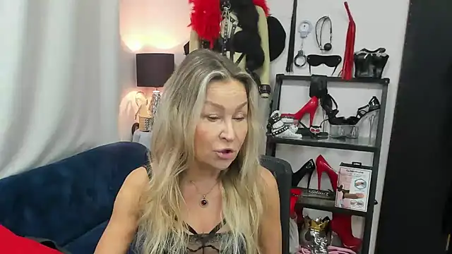 crystaLUX online show from 18, 11, 2025