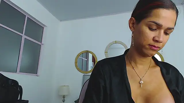 Snapshot of PINK__LOLA1 chatting on 4, 2, 2025 PINK LOLA1 online show from 4, 2, 2025