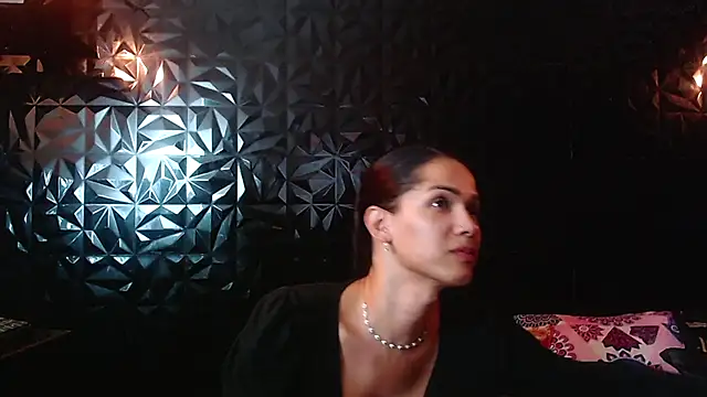 PINK  LOLA1 online show from 27, 10, 2025