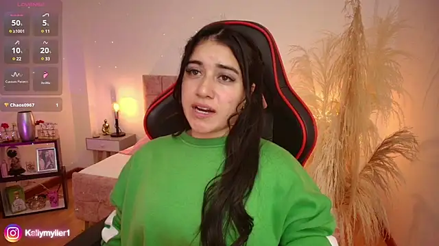 Snapshot of KallyMyller1 chatting on 10, 2, 2025 KallyMyller1 online show from 10, 2, 2025