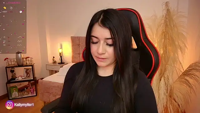 Snapshot of KallyMyller1 chatting on 6, 3, 2025 KallyMyller1 online show from 6, 3, 2025