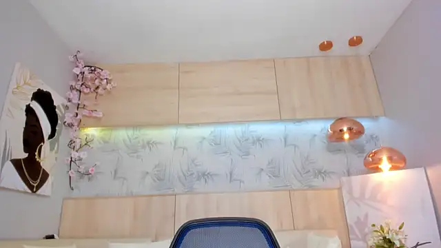 maryevans  online show from 9, 9, 2025