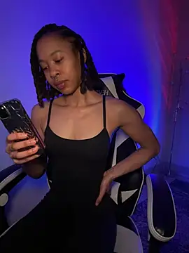 thebrattygoddess online show from 23, 2, 2025