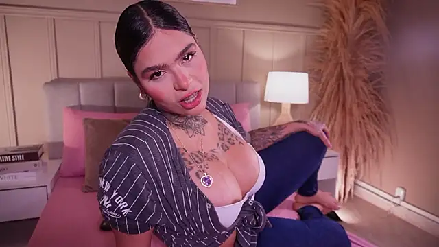 curvyliciousss online show from 1, 3, 2026