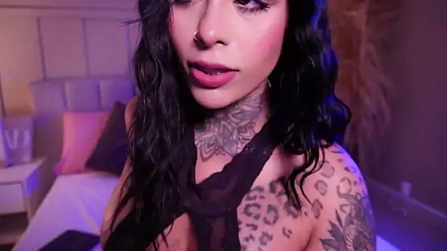 Snapshot of curvyliciousss chatting on 23, 7, 2026 curvyliciousss online show from 23, 7, 2026