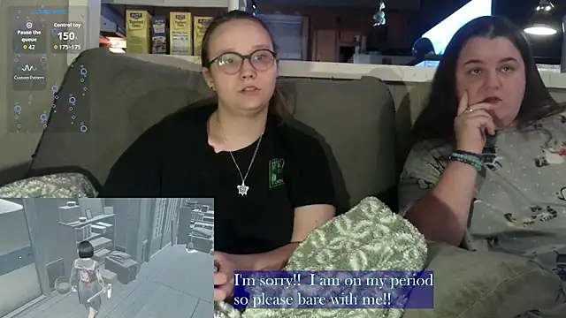 Snapshot of ZeTurtleMaster chatting on 23, 10, 2025 ZeTurtleMaster online show from 23, 10, 2025