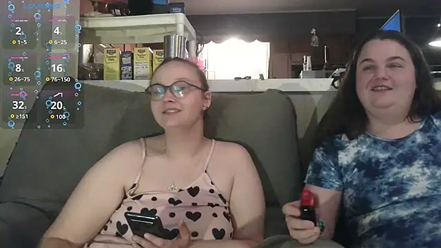 Snapshot of ZeTurtleMaster chatting on 30, 10, 2025 ZeTurtleMaster online show from 30, 10, 2025