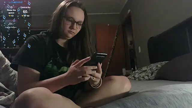 Snapshot of ZeTurtleMaster chatting on 10, 11, 2025 ZeTurtleMaster online show from 10, 11, 2025