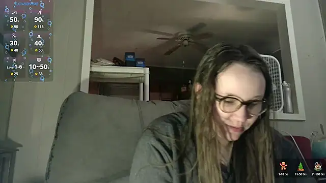 Snapshot of ZeTurtleMaster chatting on 15, 12, 2025 ZeTurtleMaster online show from 15, 12, 2025