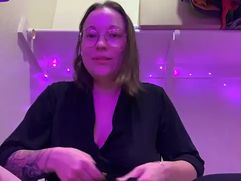  minikui  online show from 17, 10, 2025