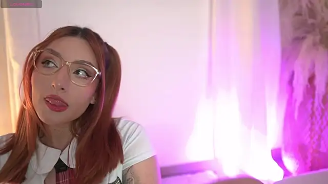 Snapshot of Anavi_ chatting on 9, 1, 2026 Anavi online show from 9, 1, 2026