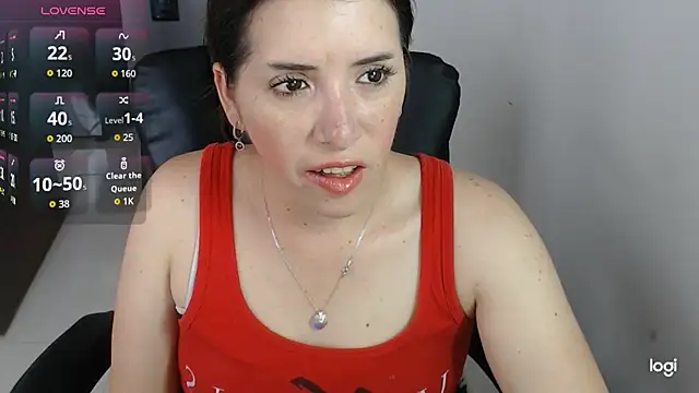 spicey latina online show from 10, 4, 2026